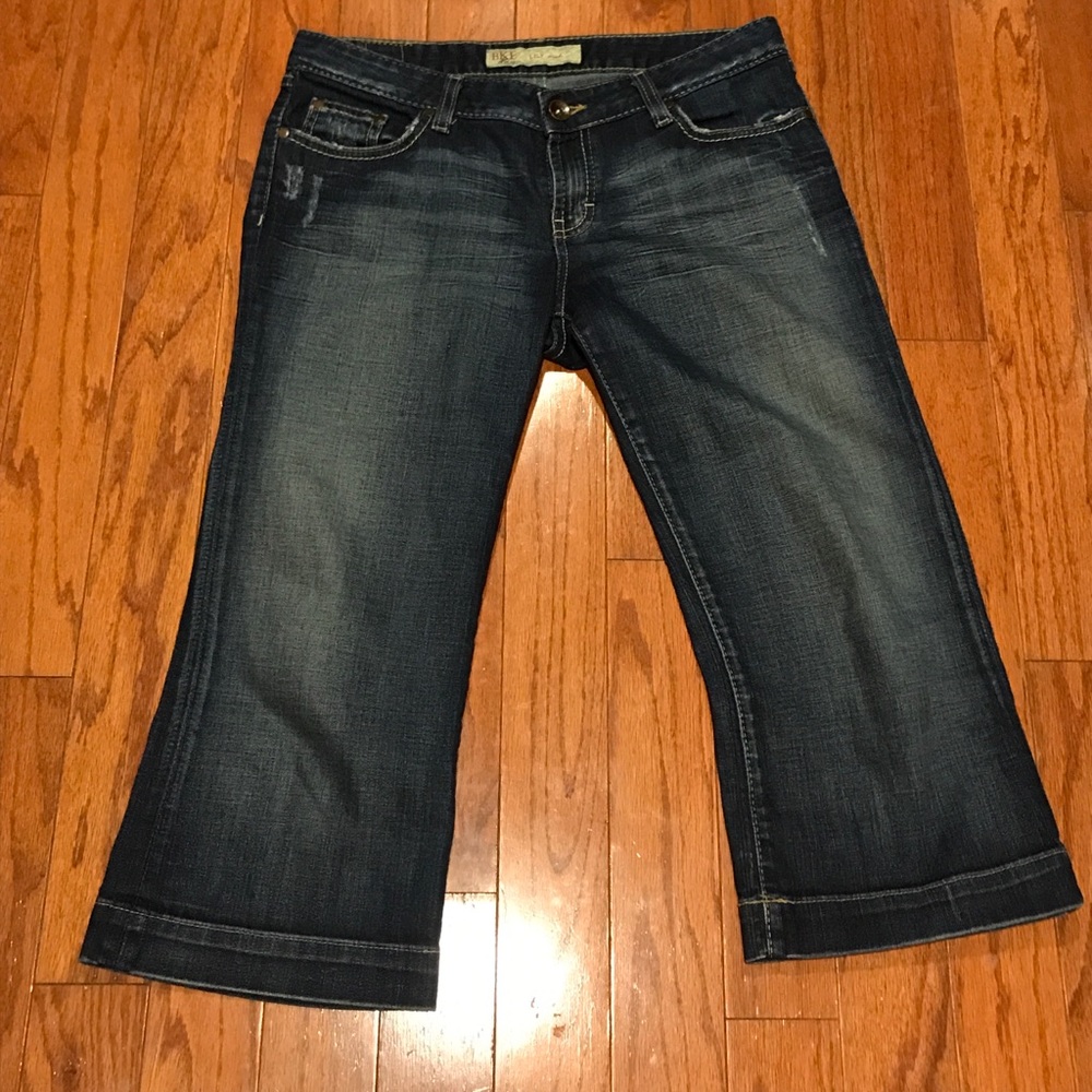 BKE lily capris. Brand new without tags.
